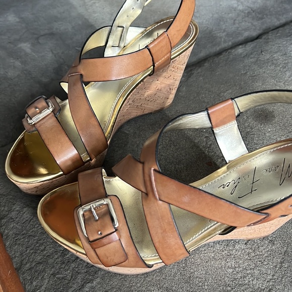 Sandals - Picture 7 of 8